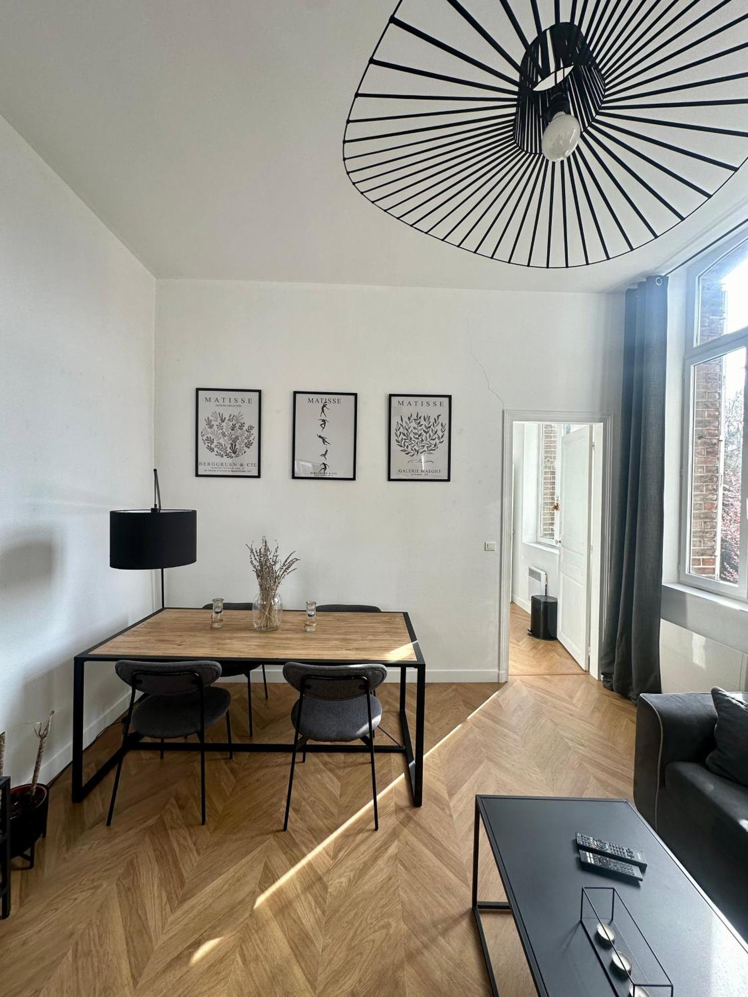 Spacieux Appt Haussmannien Parking Prive Amiens Exterior foto