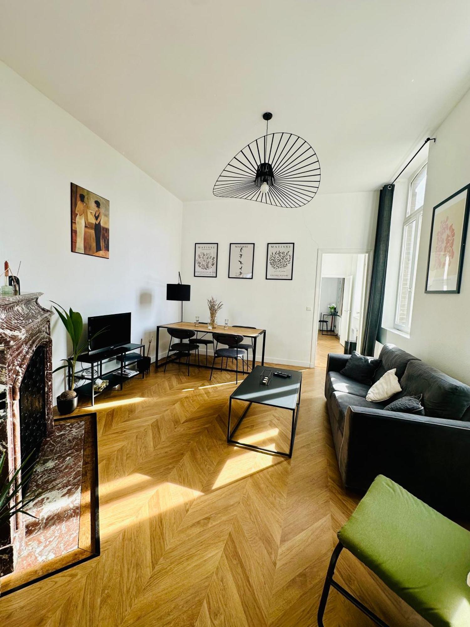 Spacieux Appt Haussmannien Parking Prive Amiens Exterior foto